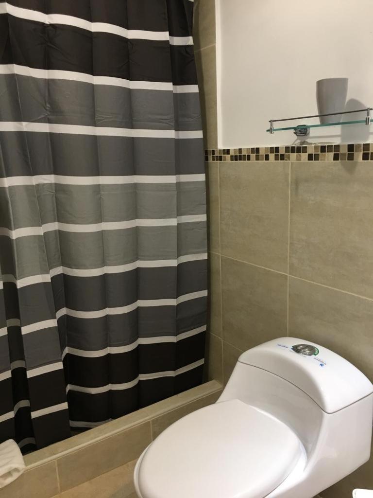 Appartement Lindo Departamento Al Pie De Playa Edificio Torre Oceanica à Salinas  Extérieur photo